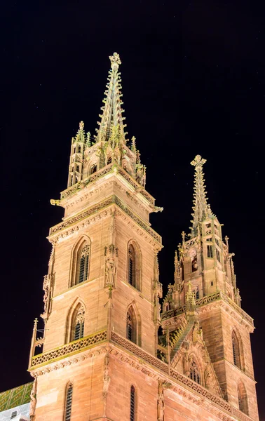 Basel Münster bei Nacht - Schweiz — Stockfoto
