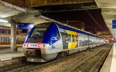 Mulhouse, Fransa - Kasım 01: Elektrik birden çok birim Z 27946 o