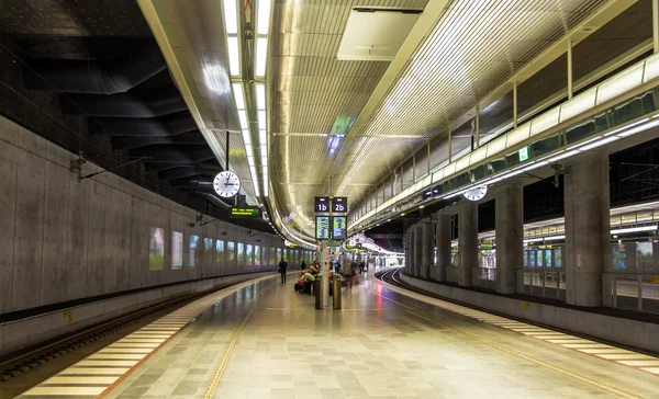 Underjordisk järnvägsstation i Malmö, Sverige — Stockfoto