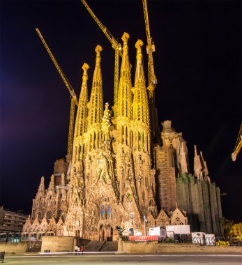 Barcelona, İspanya - Kasım 09: Gece görünümünü Sagrada Familia ch