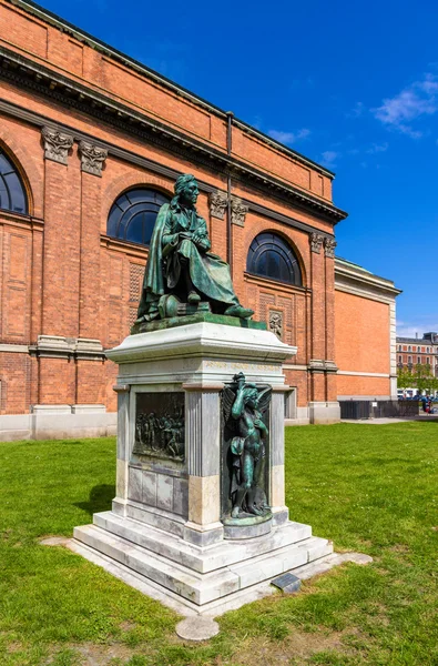 Statue von asmus jacob carstens in Kopenhagen, Dänemark — Stockfoto