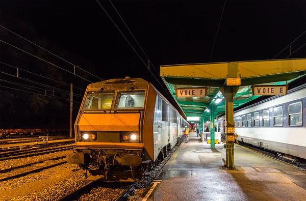 Nachtzug nach Nice im Bahnhof Culmont-chalindrey, Frankreich — Stockfoto