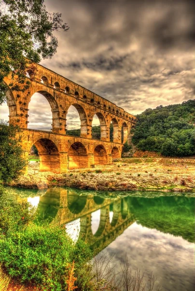 Pont du Gard, ท่อน้ําโรมันโบราณ, เว็บไซต์ยูเนสโกในฝรั่งเศส — ภาพถ่ายสต็อก