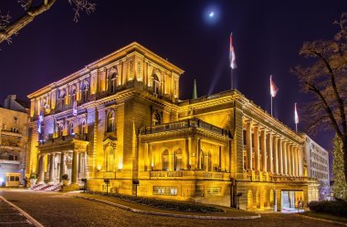 , Sırbistan Cumhurbaşkanı gece Belgrad'ın ofisi