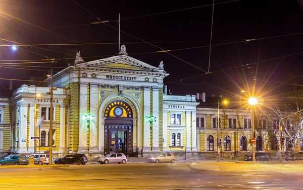 Belgrad Main Railway Station på natten - Serbien — Stockfoto