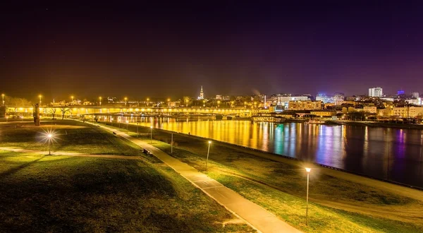 Вид на Белград через реку Сава - Сербия — стоковое фото