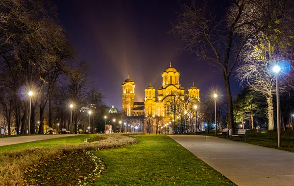 Uitzicht op de kerk St. Mark van Tasmajdan Park in Belgrado - Servië — Stockfoto