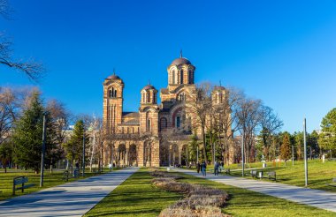 Belgrad 'daki Tasmajdan Park' tan St. Mark Kilisesi manzarası - Sırbistan