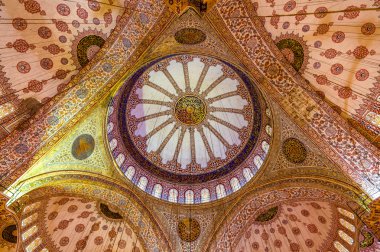 Sultan Ahmet Camii (Sultanahmet Camii) Istanbul, Türkiye'de bir kubbe
