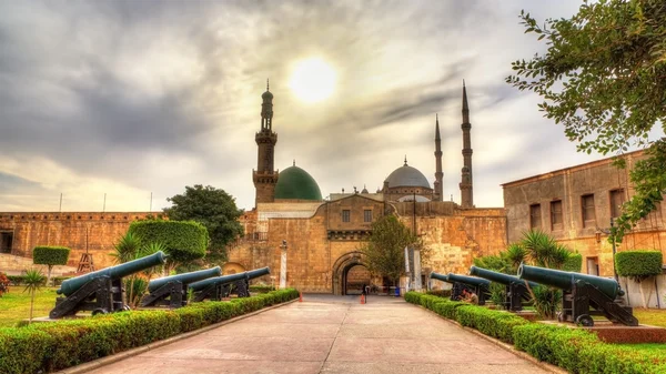 Cañones en la ciudadela del sultán Saladino al-Ayyuby - El Cairo, Egyp —  Fotos de Stock