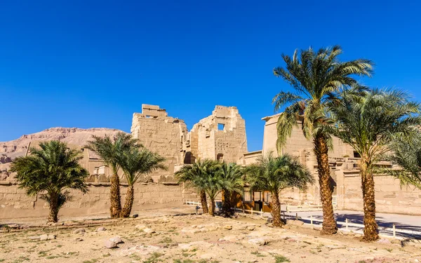 Blick auf den Totentempel von Ramses II in der Nähe von Luxor in Ägypten — Stockfoto