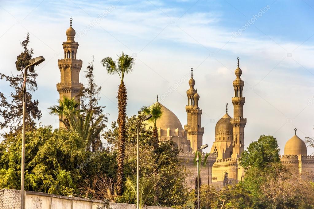 View of the Mosques of Sultan Hassan and Al-Rifai in Cairo - Egy