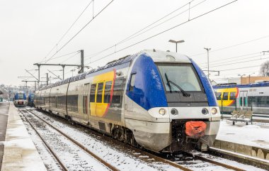 Saint-Die-des-Vosges istasyonu - Lorraine, Frangı Bölgesel tren