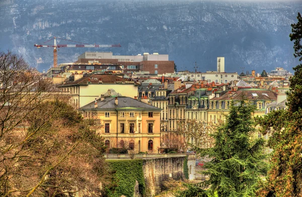 Edificios en el centro de Ginebra, Suiza — Foto de Stock