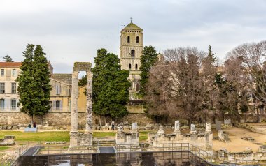Arles - Fransa Roma Tiyatrosu kalıntıları