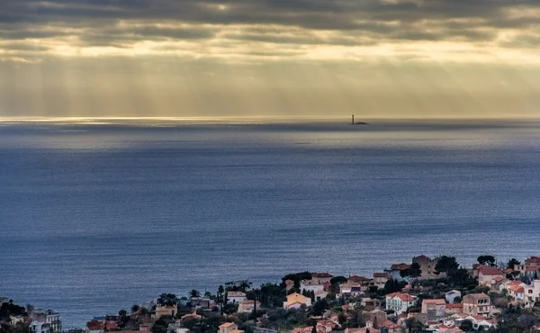Vista de la isla Planier con su faro en el Mediterráneo —  Fotos de Stock