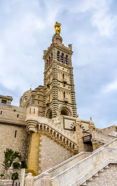 Notre-dame de la garde basilica in marseille - frankreich, provence — Stockfoto