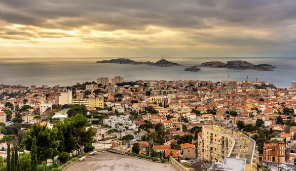 Weergave van de Frioul-archipel vanuit Marseille - Frankrijk, Provence — Stockfoto
