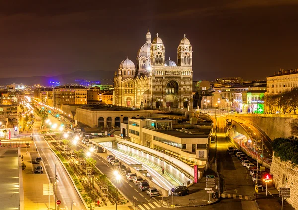 Sainte-marie-overmacht van de kathedraal van marseille - Frankrijk — Stockfoto