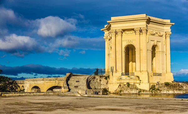 Château d'eau au bout de l'aqueduc à Montpellier, France — Photo