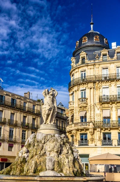 Fontaine des trois graças no lugar de la Comédie, em montpellier, — Fotografia de Stock