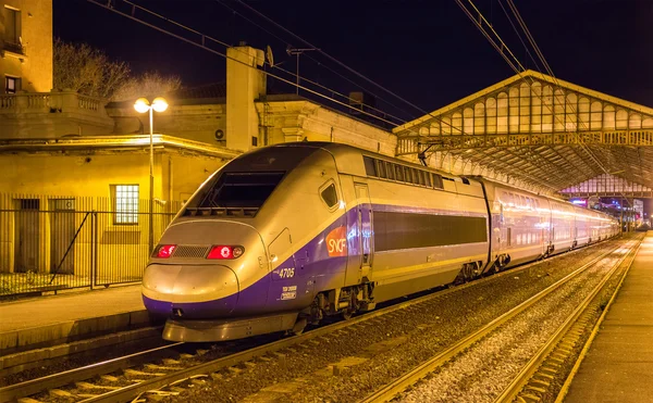 BEZIERS, FRANCE - 05 JANVIER : Train TGV Duplex SNCF sur Beziers s — Photo
