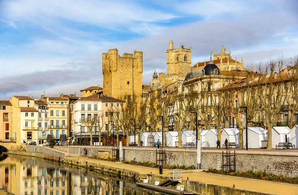 Buildings in the city center of Narbonne - France — Stock Photo, Image