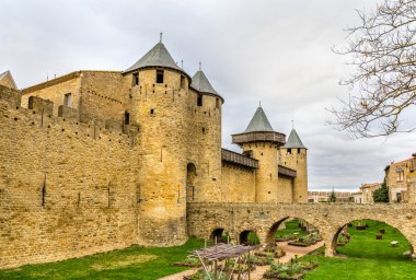 Carcassonne şehir duvarlarının - Fransa, languedoc-roussillon