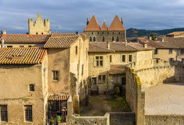 Belül az erődített város Carcassonne - Franciaország — Stock Fotó