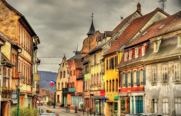 Calle en Wasselonne - Bajo Rin, Alsacia, Francia — Foto de Stock