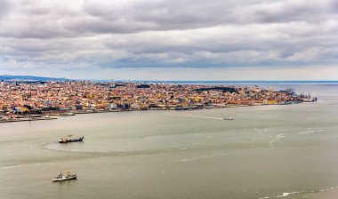 Panorama Lizbon almada - Portekiz den