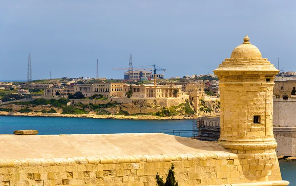 Widok z fortyfikacji z Valletta - Malta — Zdjęcie stockowe