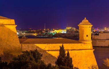 Gece - Malta Valletta tahkimatı