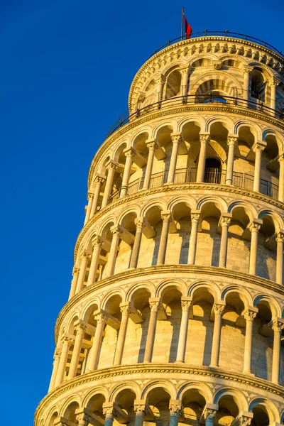 Detaljer för det lutande tornet i Pisa - Italien — Stockfoto