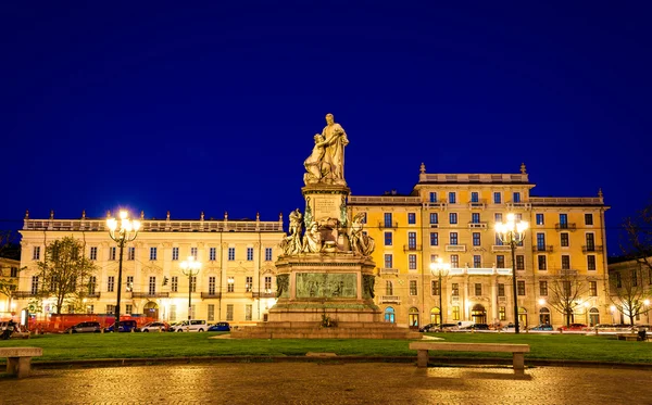 Statue of Camillo Benso, Count of Cavour in Turin - Italy — Stock Photo, Image