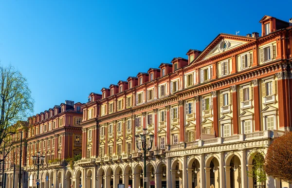 Historické budovy na náměstí Piazza Statuto v Turíně - Itálie — Stock fotografie