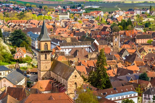 Veduta della chiesa di San Gregorio a Ribeauville - Francia, Al — Foto Stock