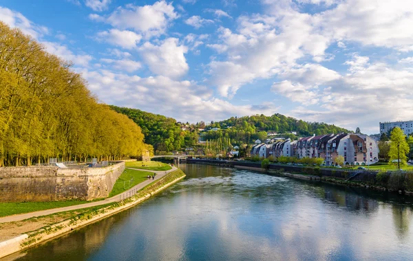 Visa av Besancon över floden Doubs - Frankrike — Stockfoto