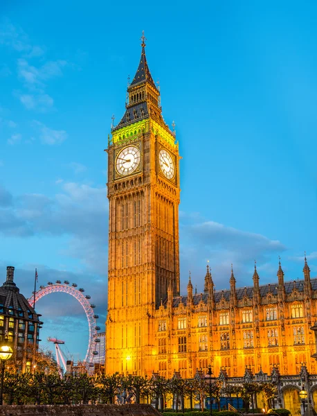 La Torre Elisabetta del Palazzo di Westminster (Big Ben ) — Foto Stock