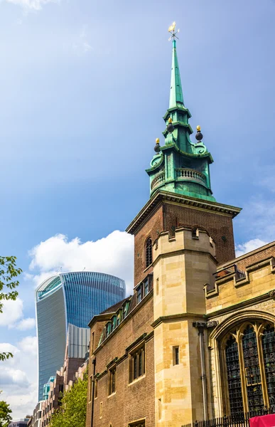 All heights-by-the-Tower, eine alte anglikanische Kirche in London — Stockfoto