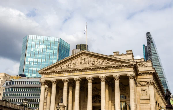 Royal Exchange, egy történelmi épületben, London, Anglia — Stock Fotó