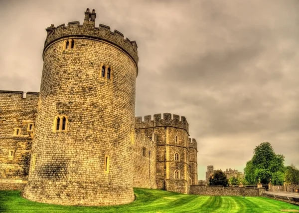 Башни Виндзорского замка недалеко от Лондона, Англия — стоковое фото