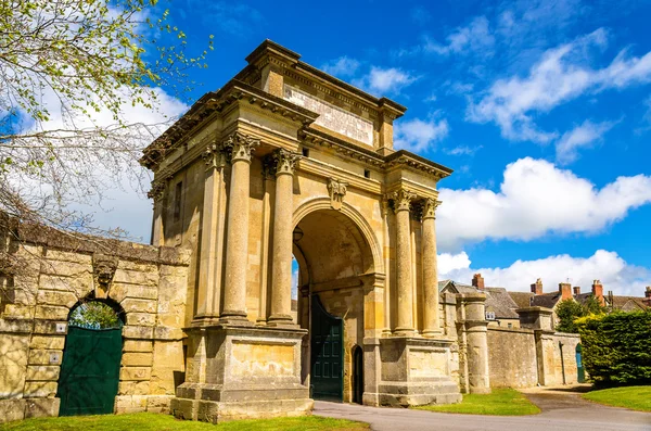 Oude stadspoort in Woodstock, Oxfordshire - Engeland — Stockfoto