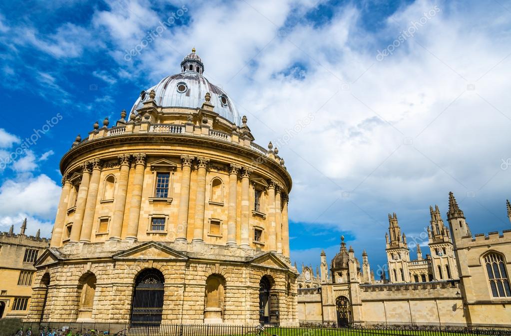 Radcliffe Camera, the library of Oxford Univesity - England