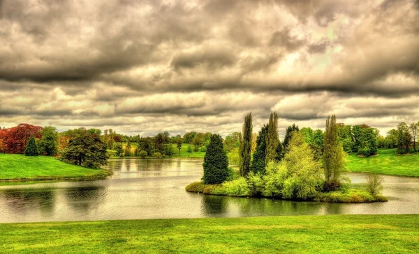 Lago a Blenheim Palace Oxfordshire, Inghilterra — Foto Stock