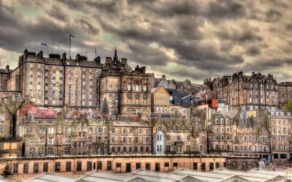 Vista para o centro da cidade de Edimburgo - Escócia — Fotografia de Stock