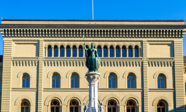 Bernabrunnen Çeşmesi ve Bern, Swi Bundeshaus sarayda