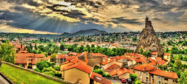 Le Puy-tr-Velay - Auvergne, Fransa Panoraması — Stok fotoğraf