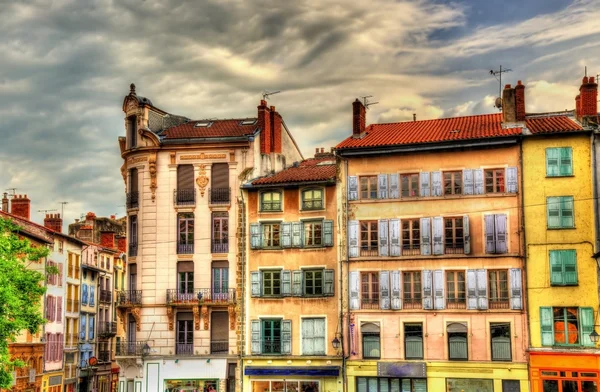 Calle en el centro histórico de Le Puy-en-Velay - Francia — Foto de Stock