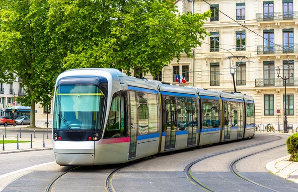 Moderne tram van Grenoble - Frankrijk, Rhone-Alpes — Stockfoto